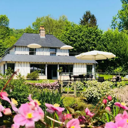 Domaine Le Hetrey Bed & Breakfast Toutainville